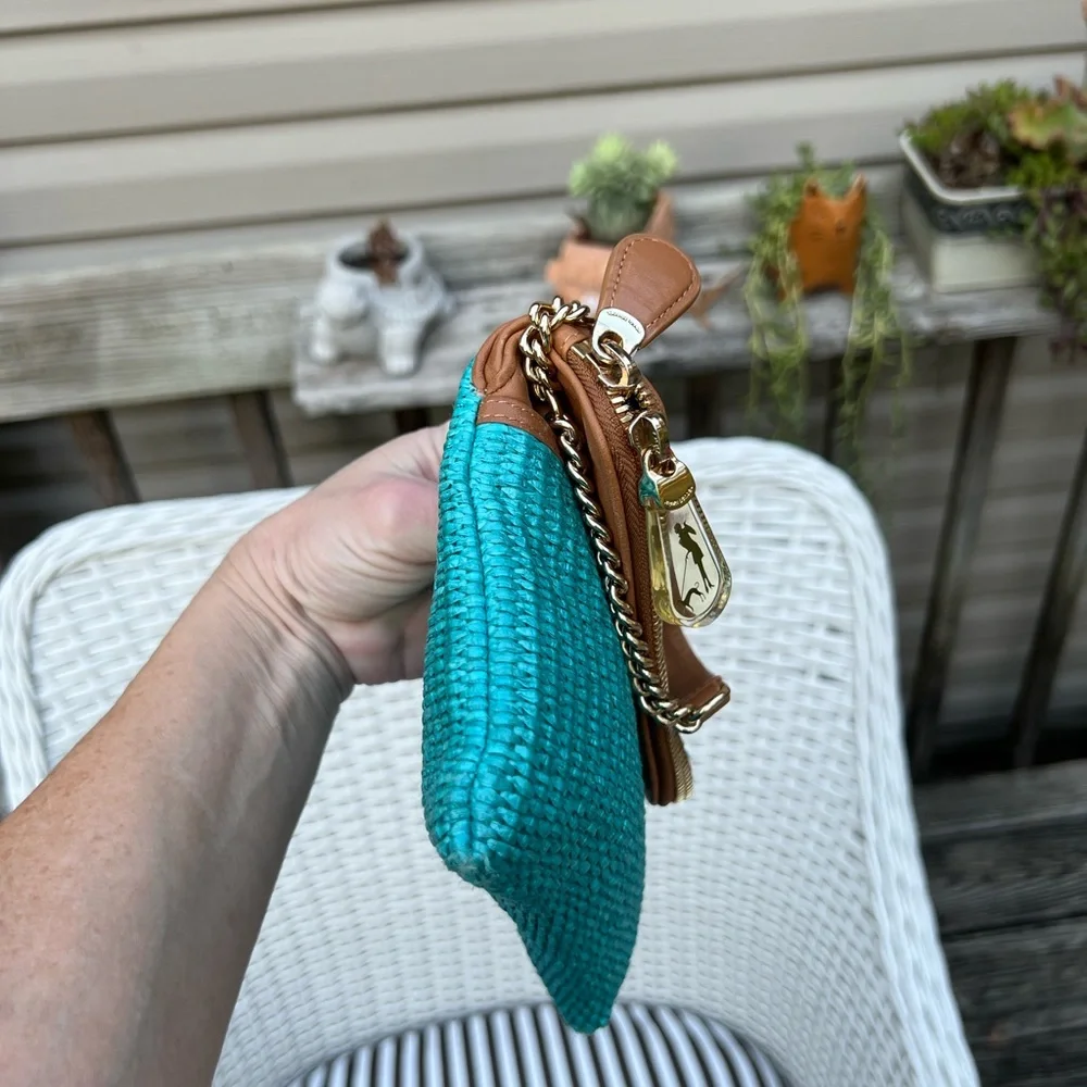 Henri Bendel Debutante Asymmetrical Folding Turquoise Raffia Wristlet/Clutch - Picture 8 of 12
